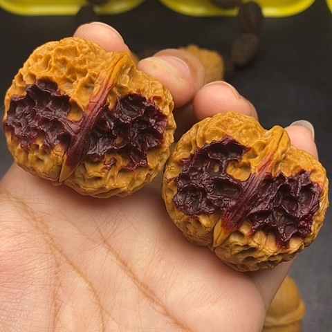 文玩核桃把件43尺麒麟元宝