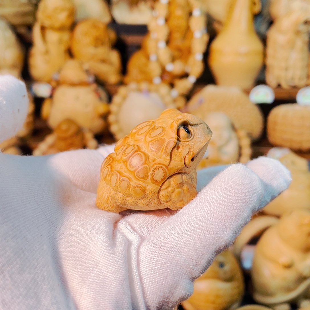 竹竹根雕金蟾把玩件