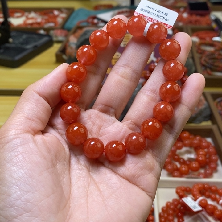 未镶嵌卡12南红玛瑙