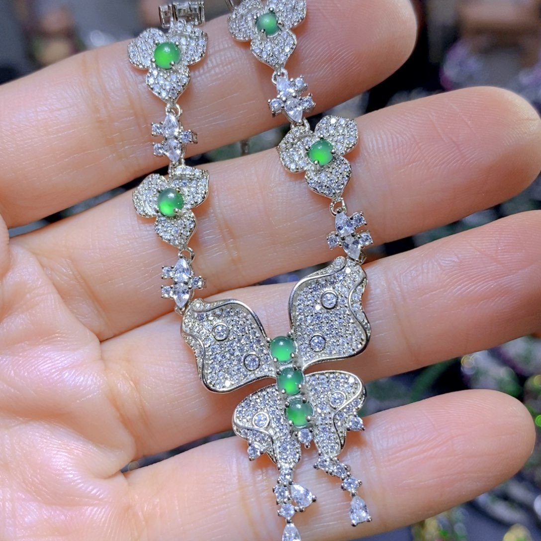 翡翠颈饰银S925镶嵌?****?天然翡翠