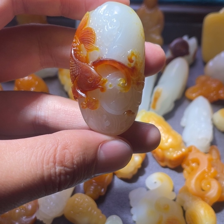 但***程和田玉未镶嵌挂件