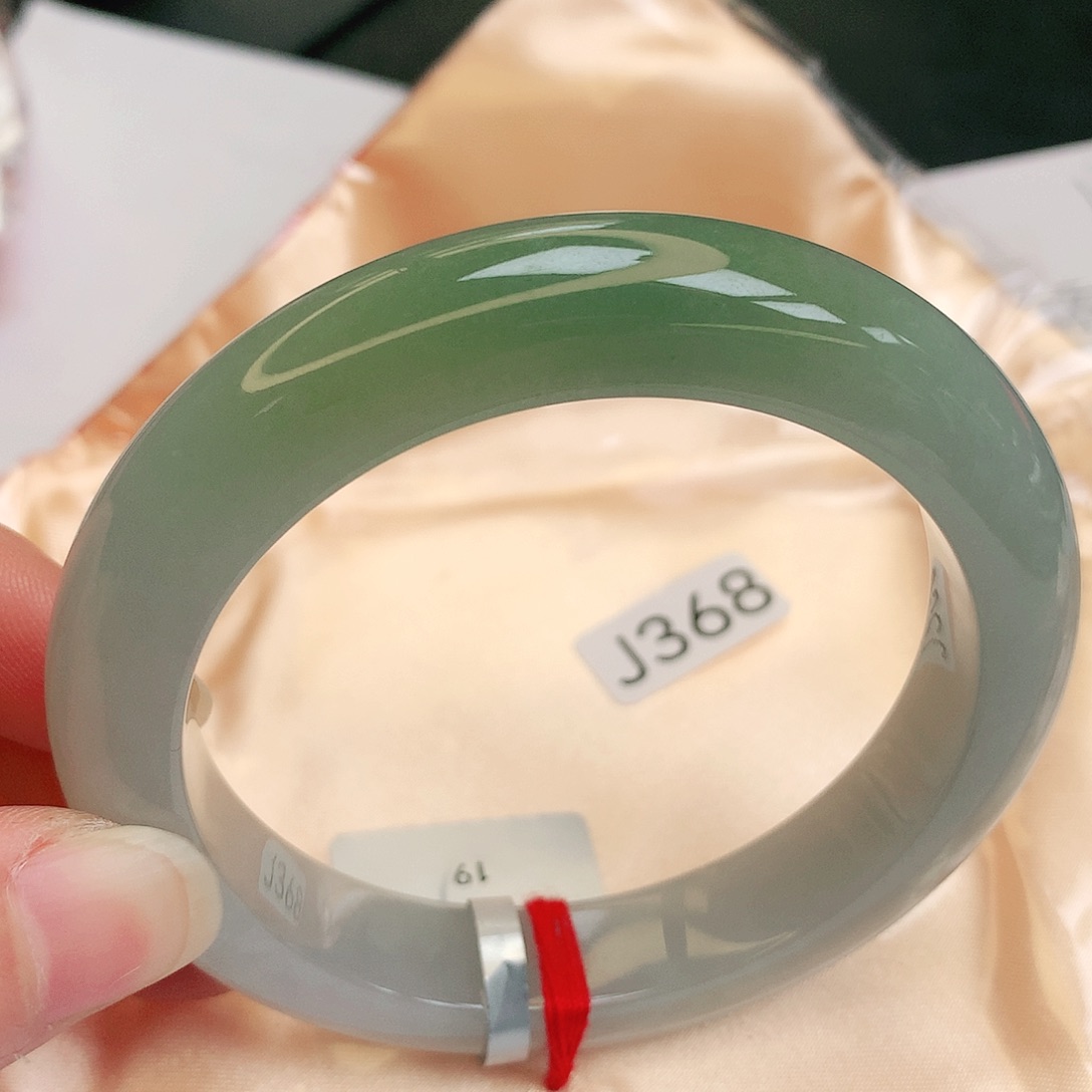 【闪购商品】翡翠手镯未镶嵌缅甸天然a货翡翠