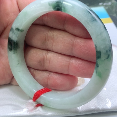 翡翠手镯未镶嵌0258号