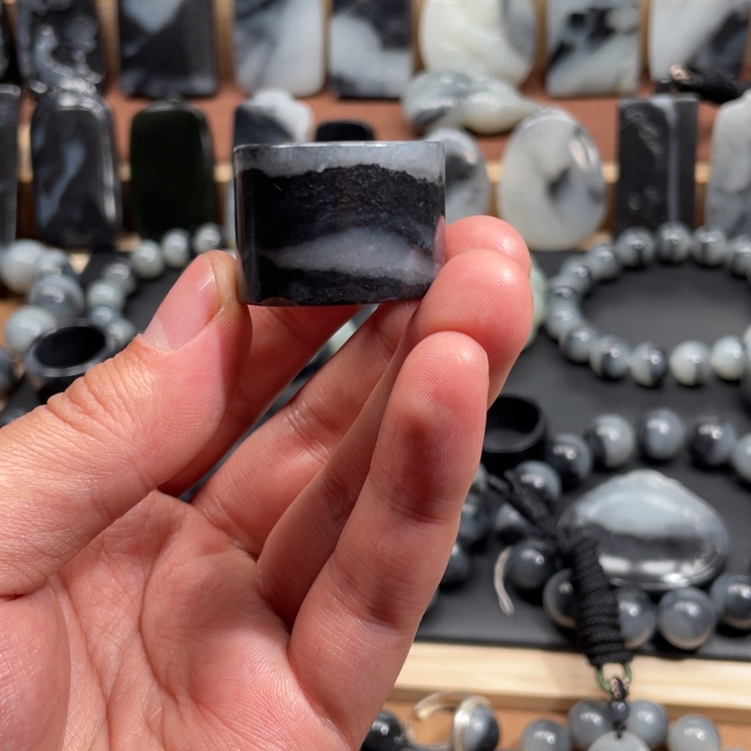 和田玉未镶嵌挂件21.8