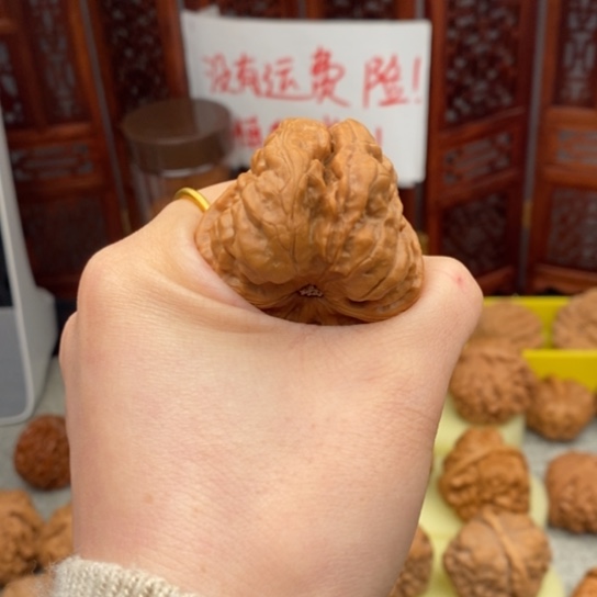 文玩核桃吊坠峯42开背大肚蛤蟆头