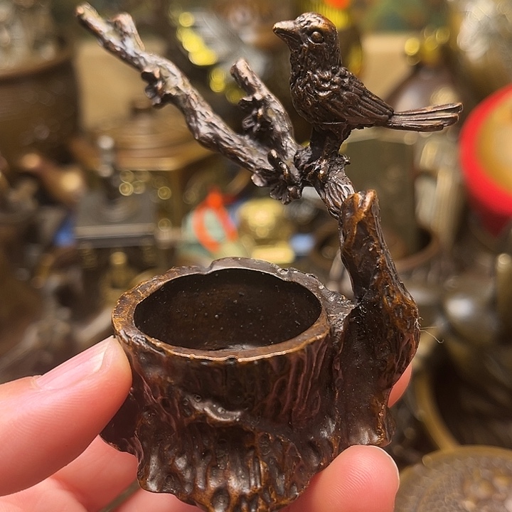 精美铜器批发档口