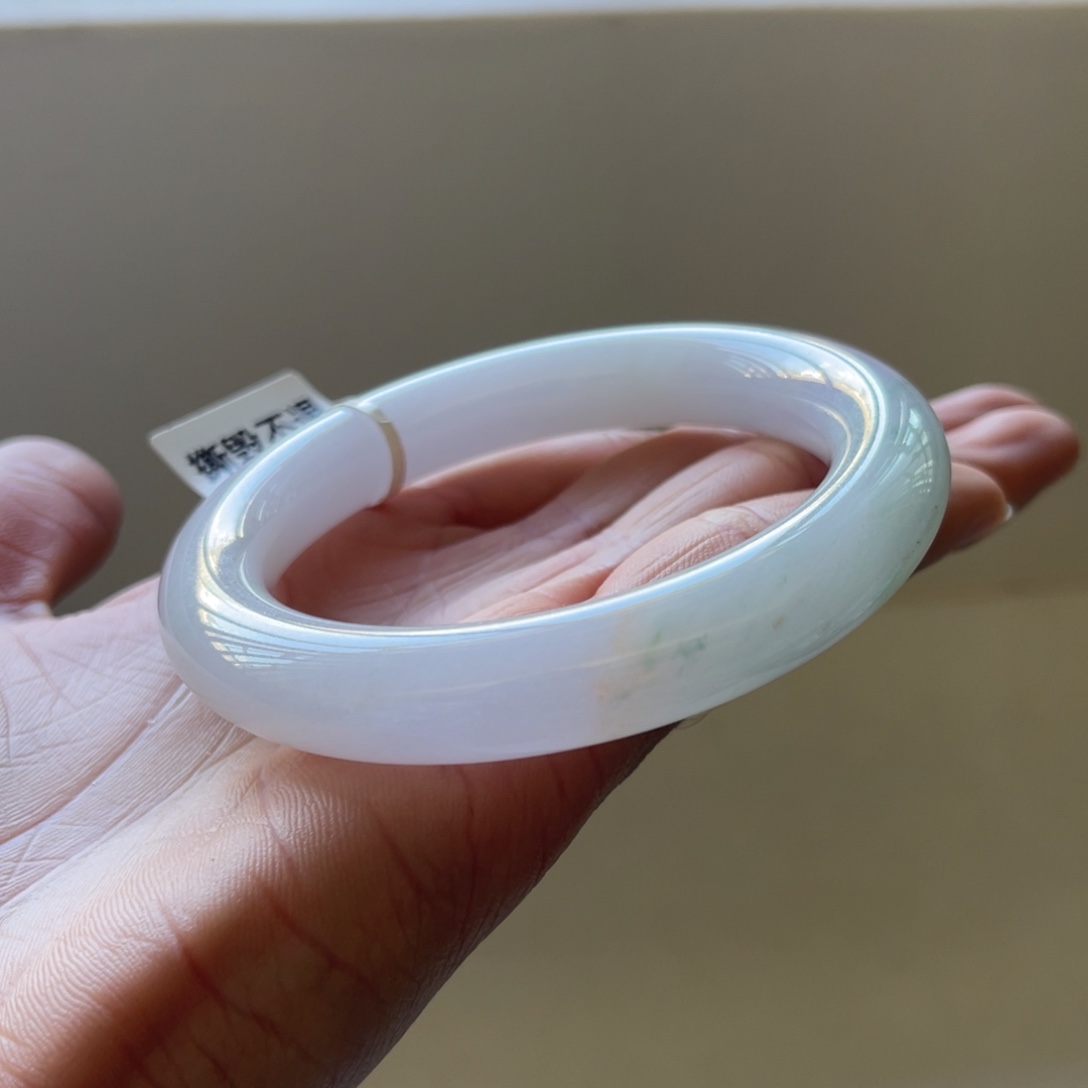 翡翠未镶嵌手镯57.4圈三天鉴赏期（有瑕）