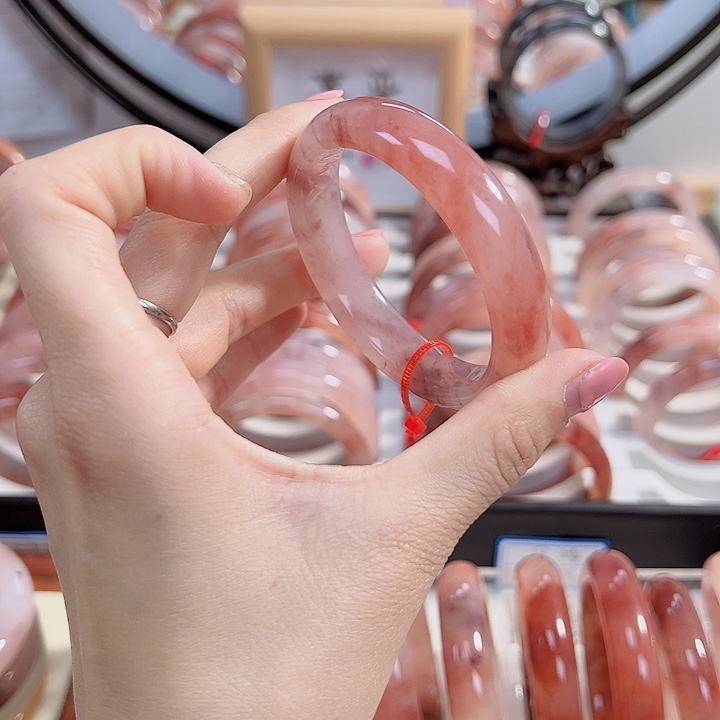 石英质玉手镯未镶嵌叮****3