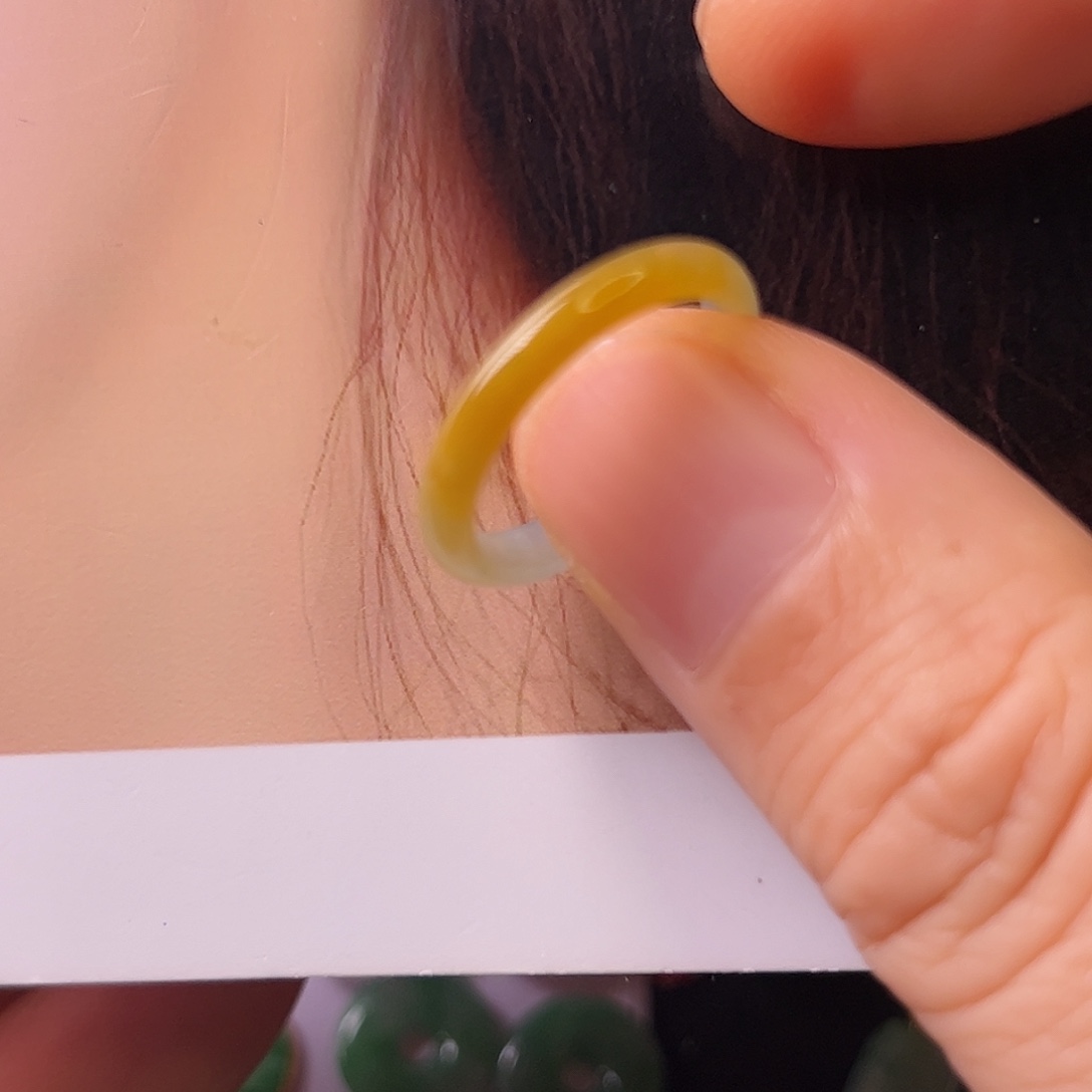 柠***檬未镶嵌戒圈翡翠指环