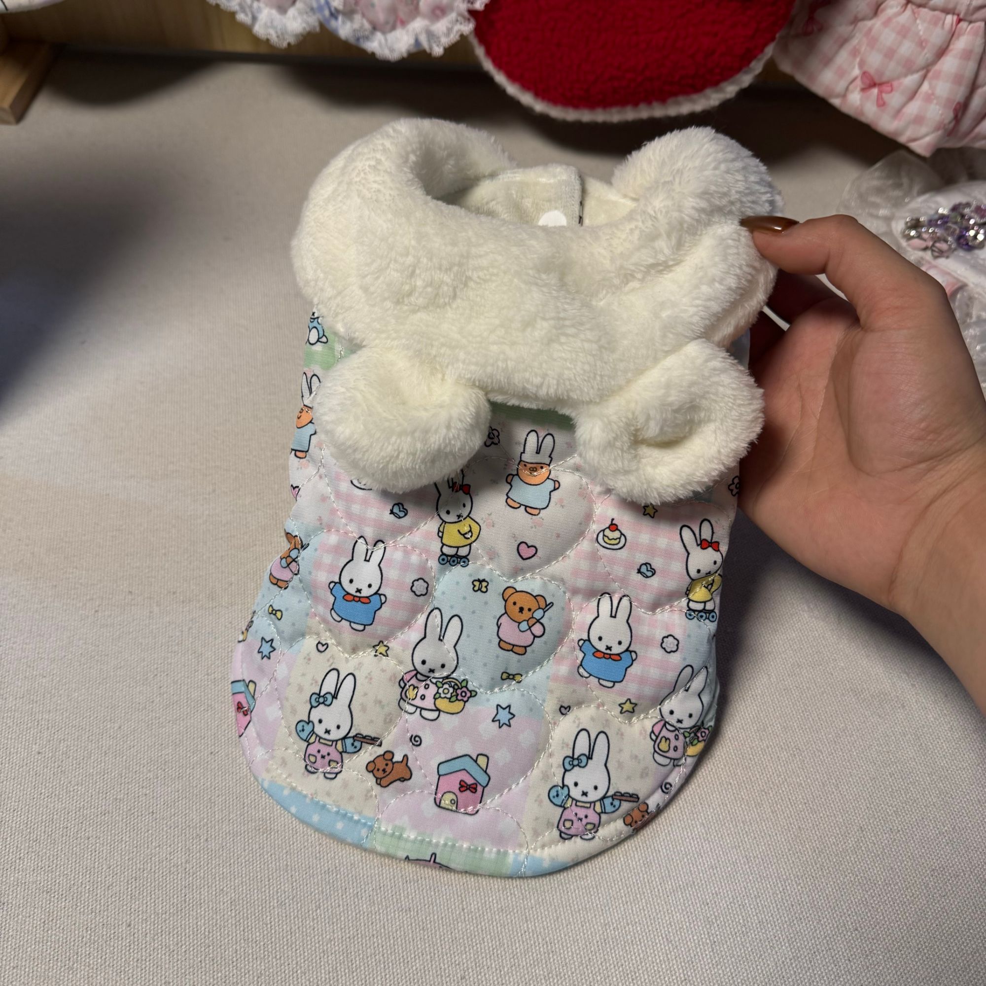 宠物秋冬新款加棉加绒娃娃领开身按扣外套