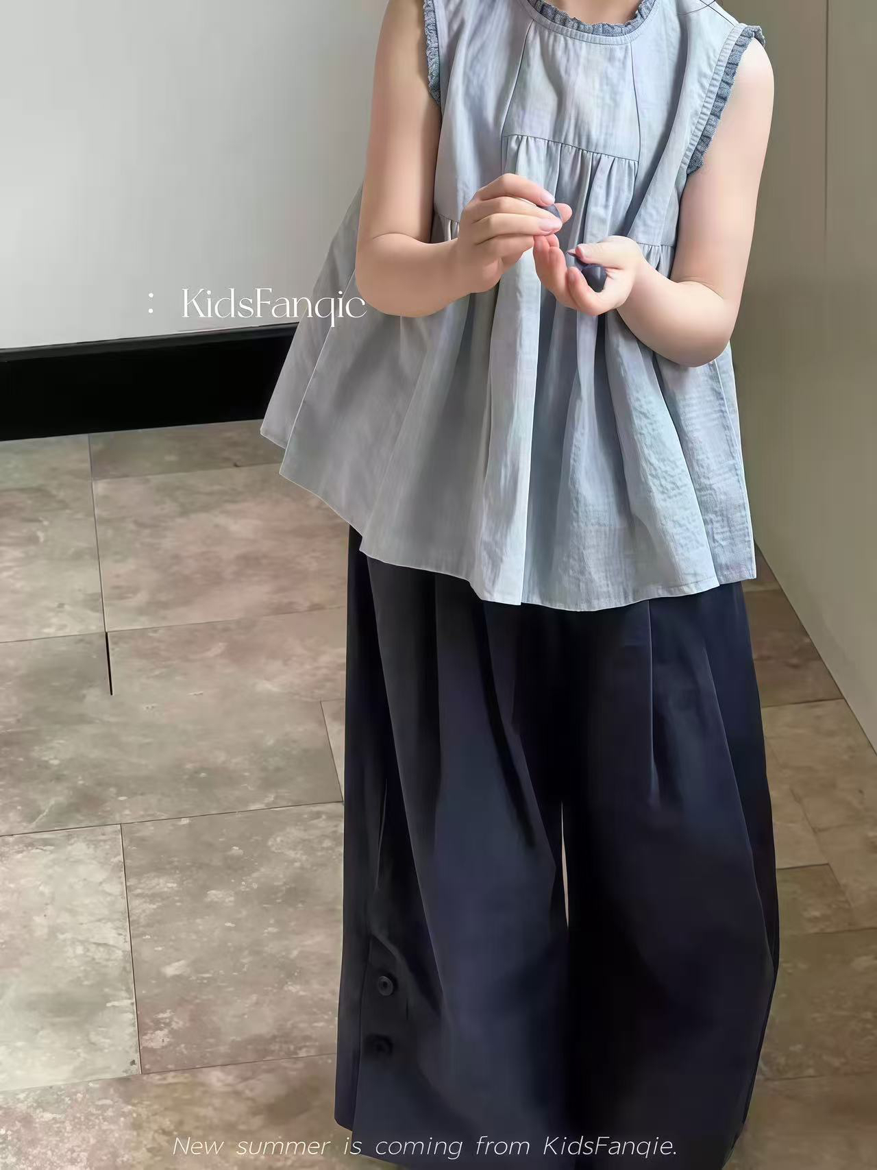 【KL】韩版童装2025新款夏季女童无袖格子衬衫儿童藏青色灯笼裤套装
