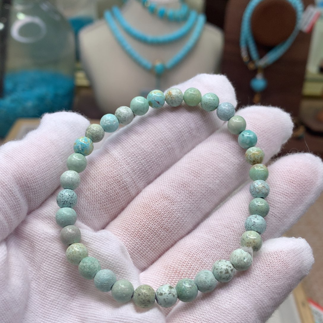 绿松石配饰未镶嵌