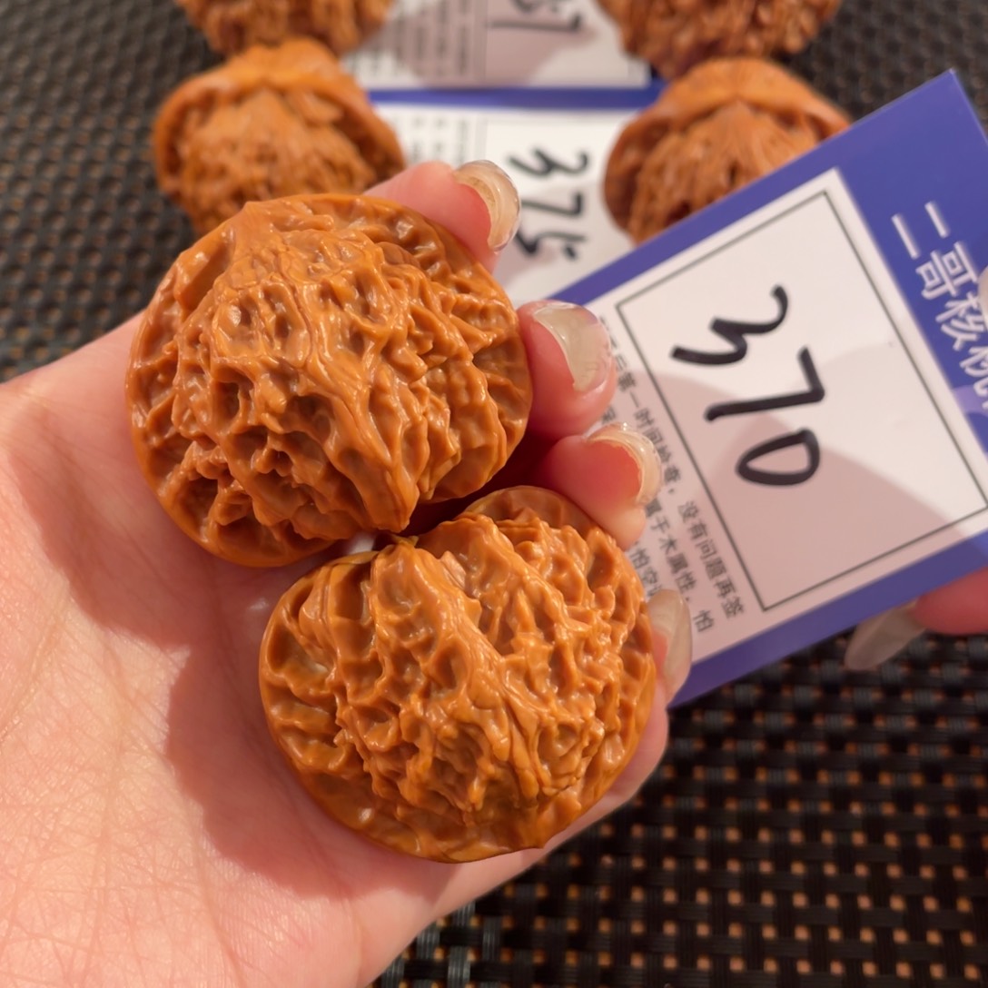 文玩核桃把件370号40尺花莲