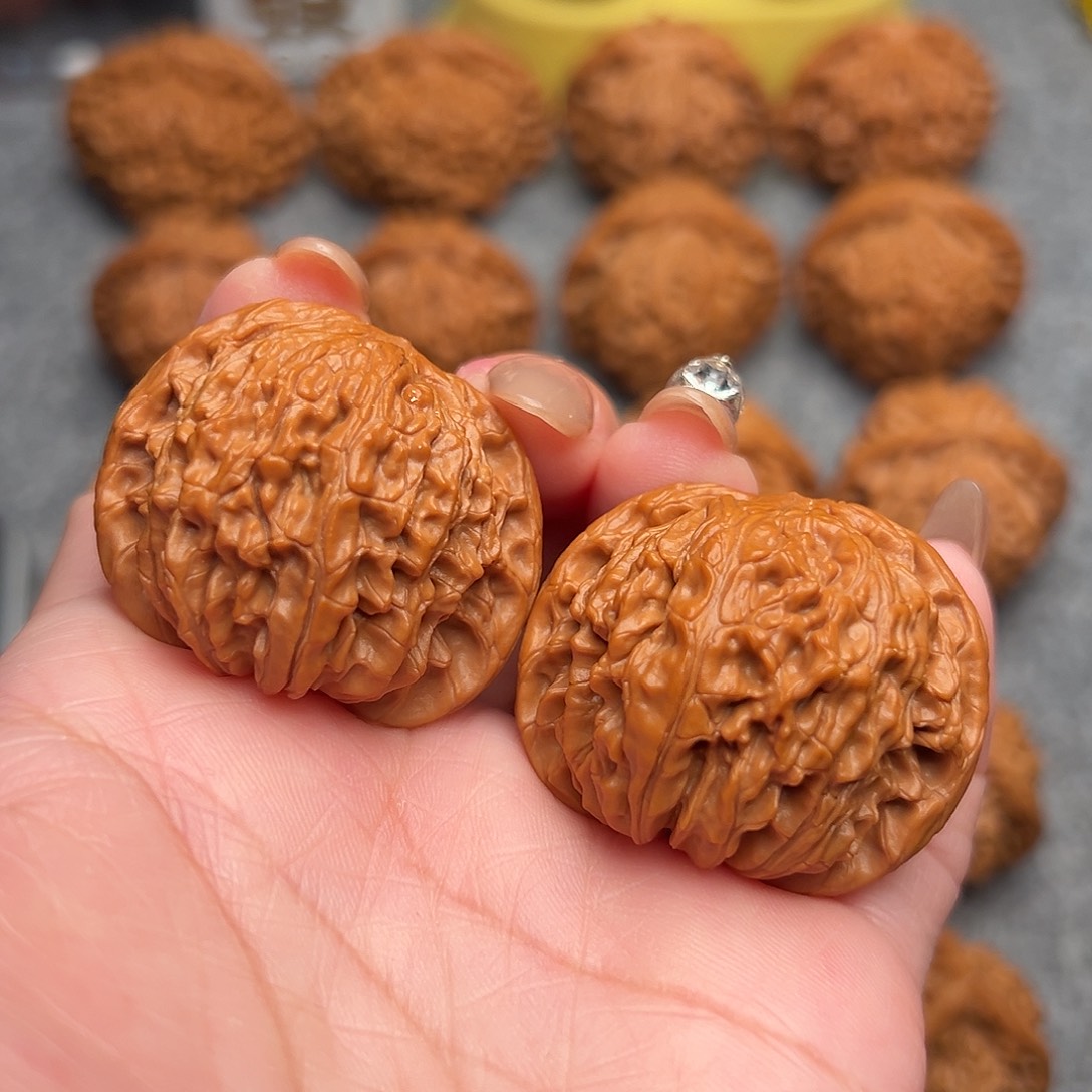 把件文玩核桃精品满肉蝴蝶磨39全品