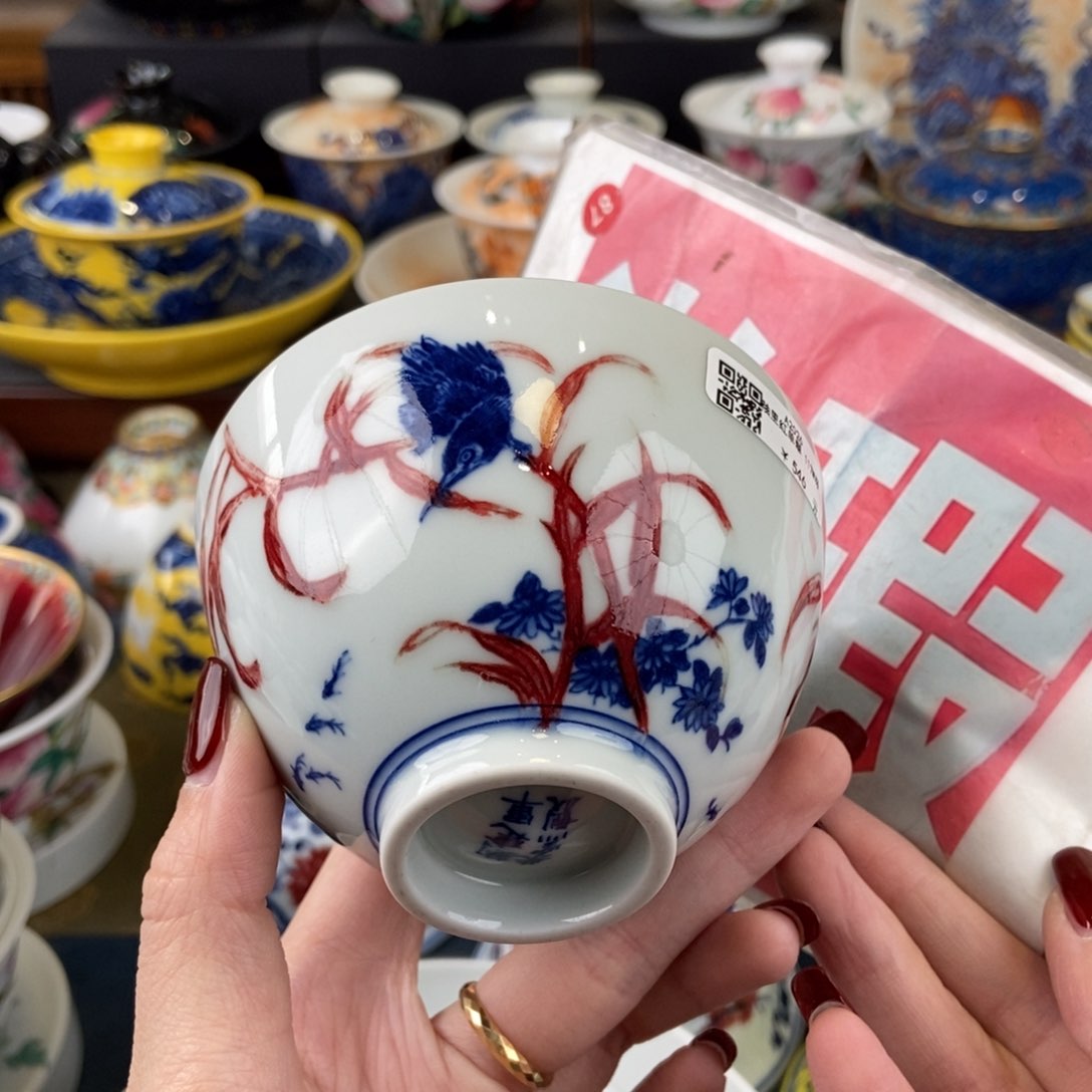 陶瓷艺术家的作品是一