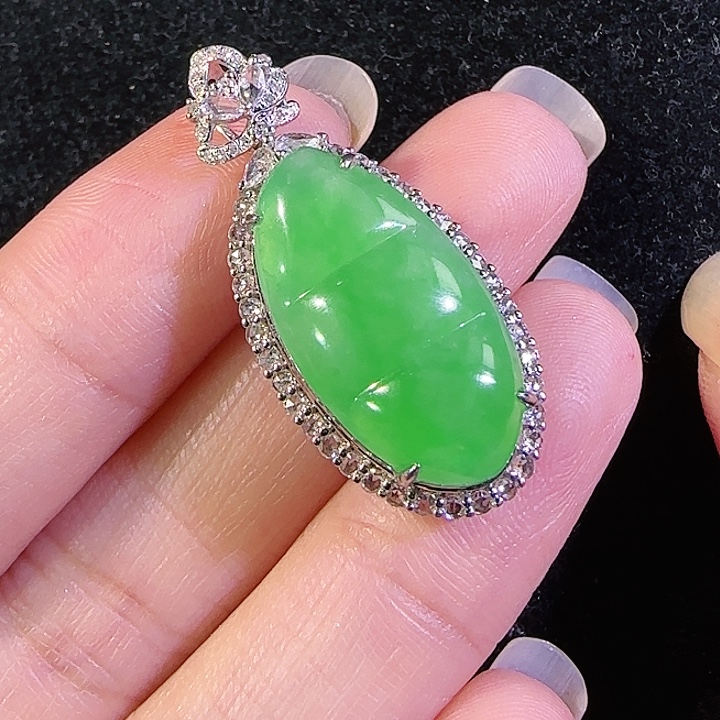 吊坠(不含链)18K金镶嵌翡翠