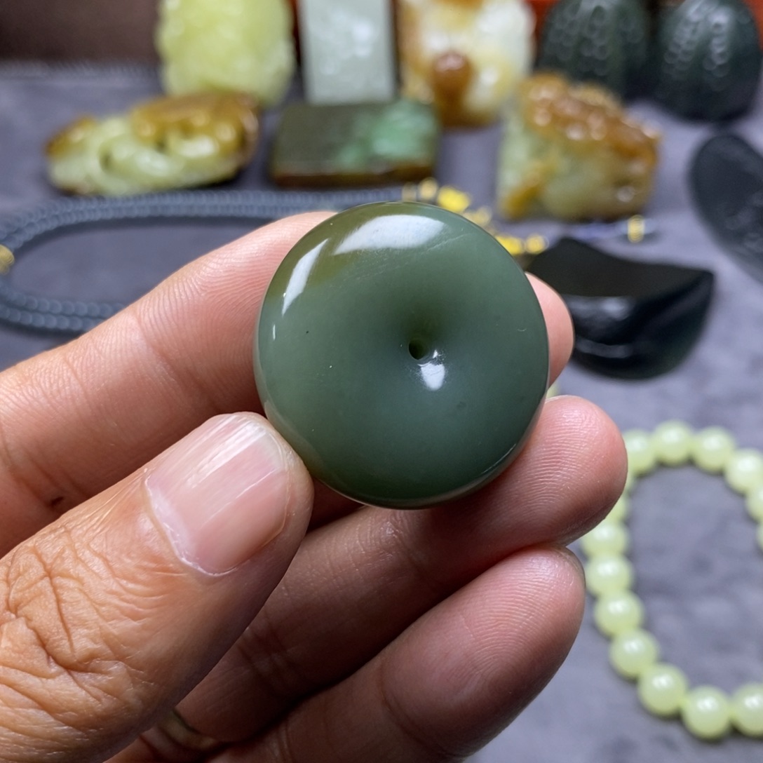 用***0和田玉未镶嵌吊坠(不含链)