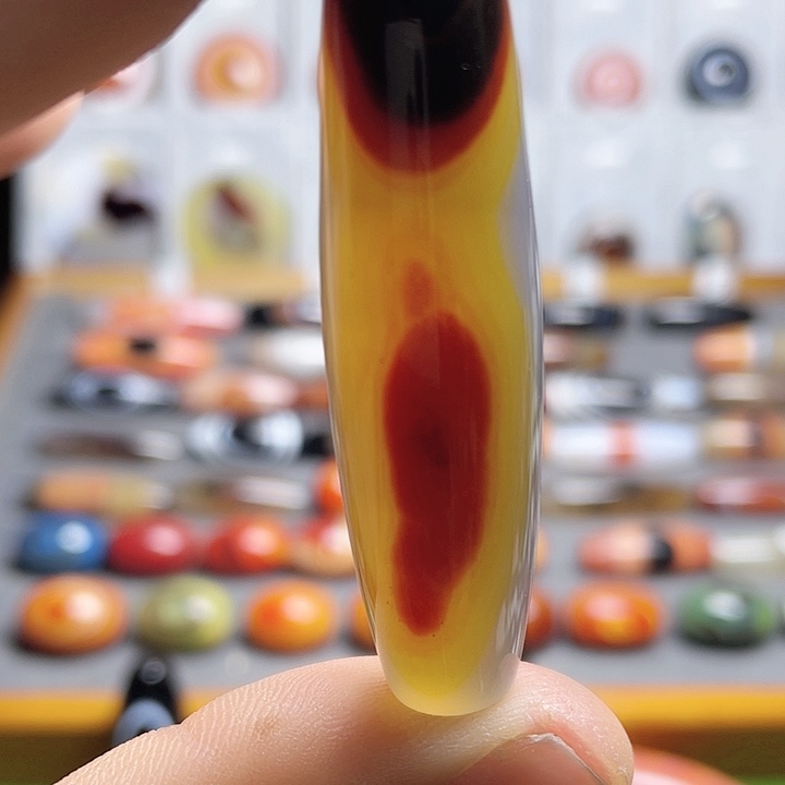 玛瑙/玉髓颈饰未镶嵌