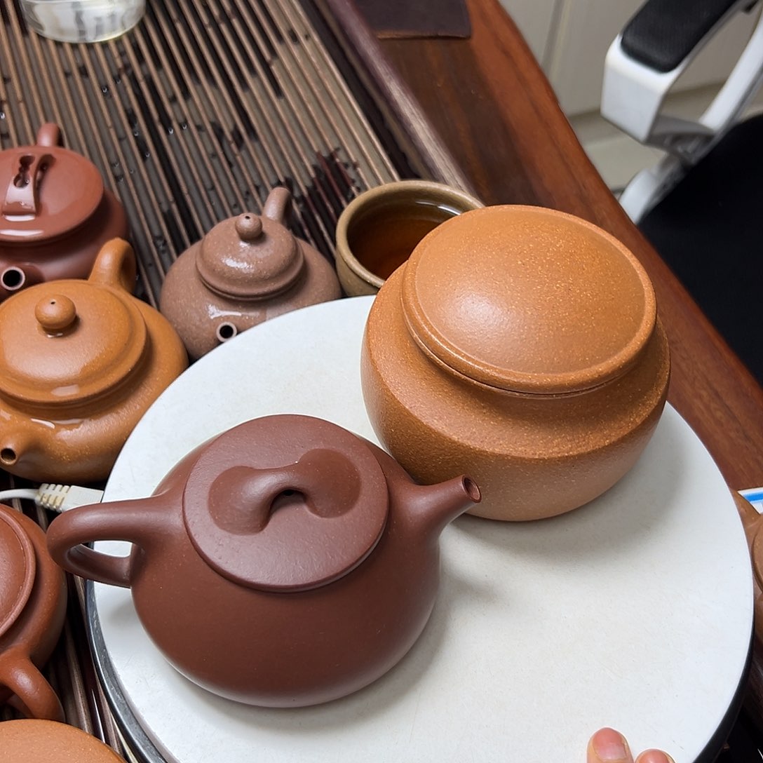 紫泥茶壶紫砂壶等传统