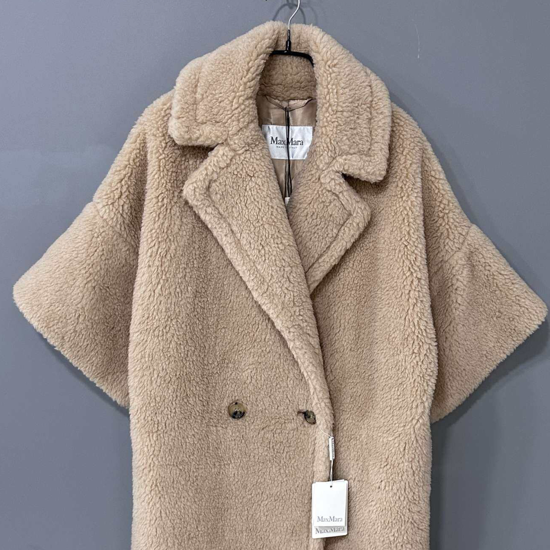 未使用 MaxMara 香槟色宽袖款泰迪外套/36码/24269