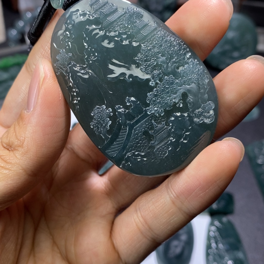 华***哥定制翡翠未镶嵌山水牌