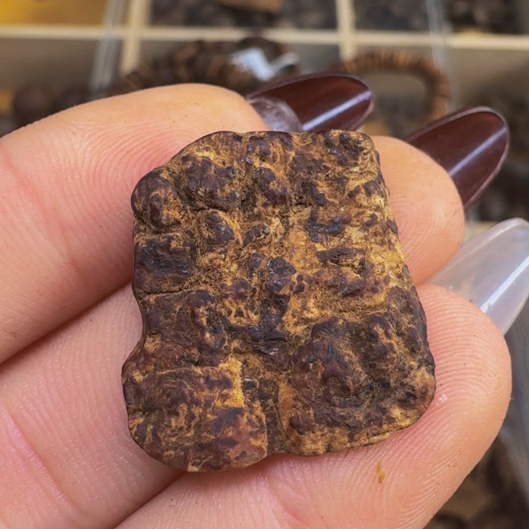 沉香吊坠越南惠安红土