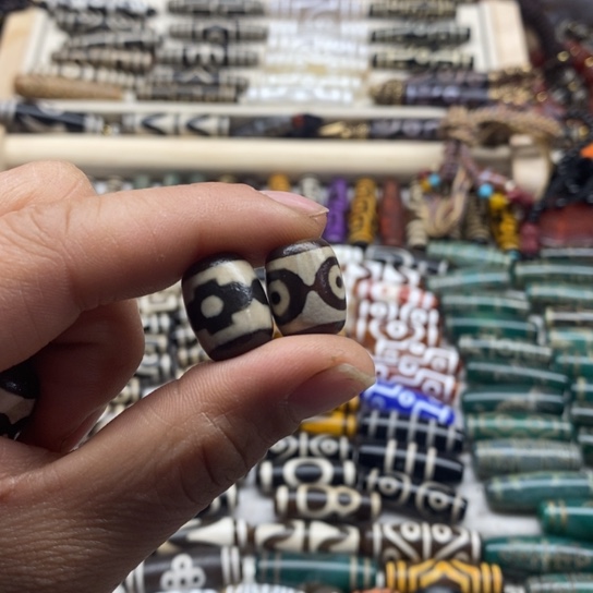 三***家玛瑙/玉髓未镶嵌颈饰