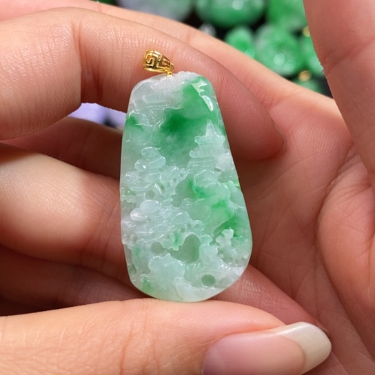 颈饰未镶嵌翡翠吊坠