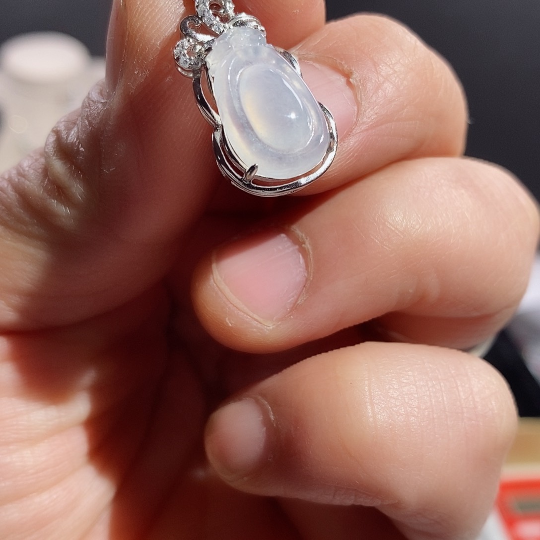 翡翠颈饰银S925镶嵌福贝