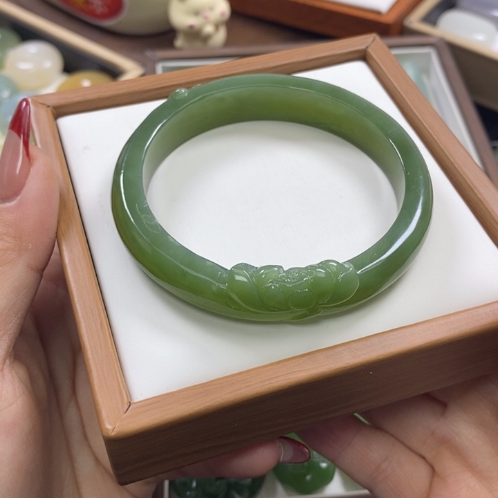 【闪购商品】和田玉手镯58未镶嵌