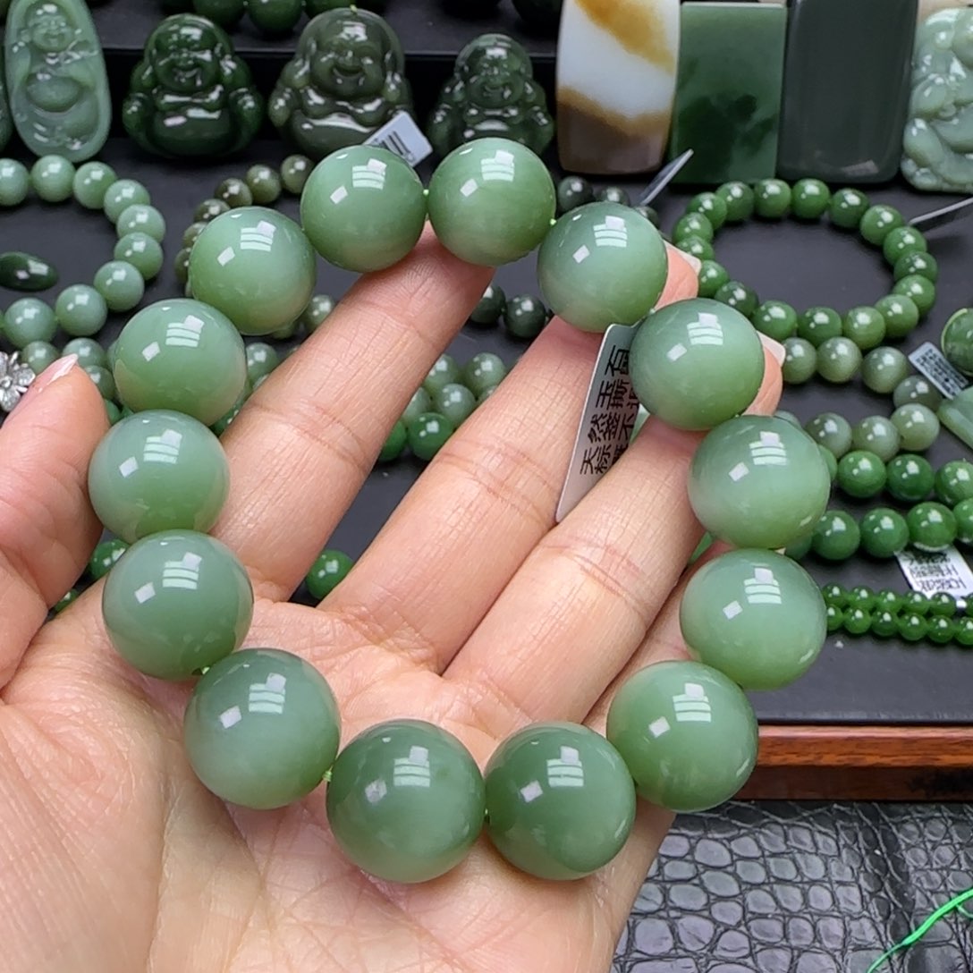 和田玉未镶嵌珠宝奇石