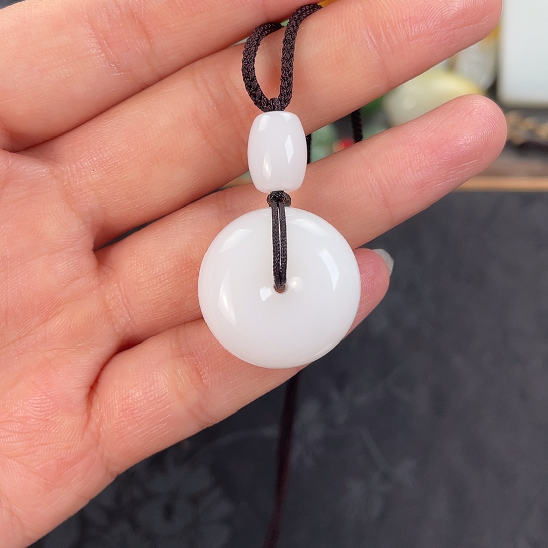 未镶嵌和田玉挂件