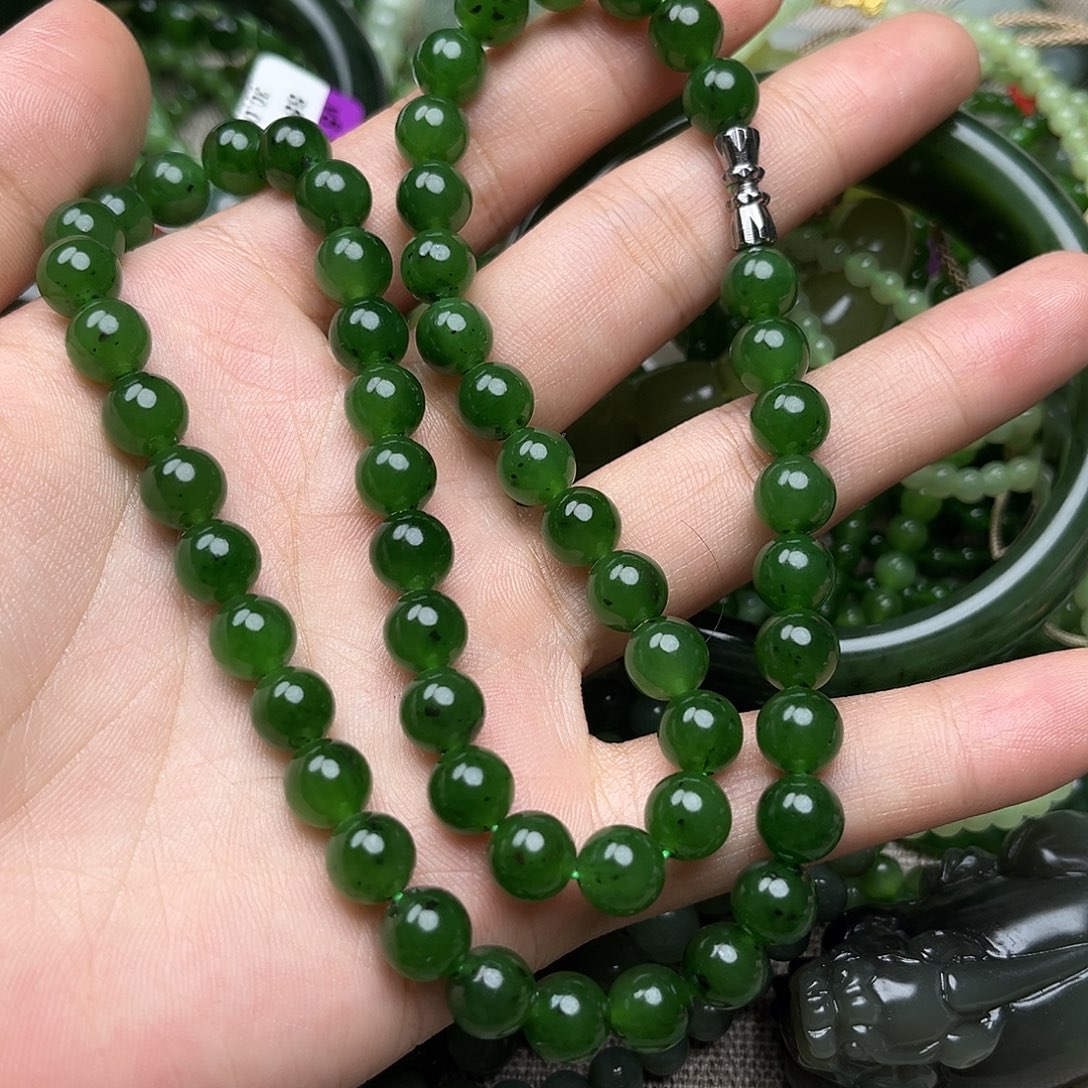 小***2颈饰未镶嵌和田玉（碧玉）