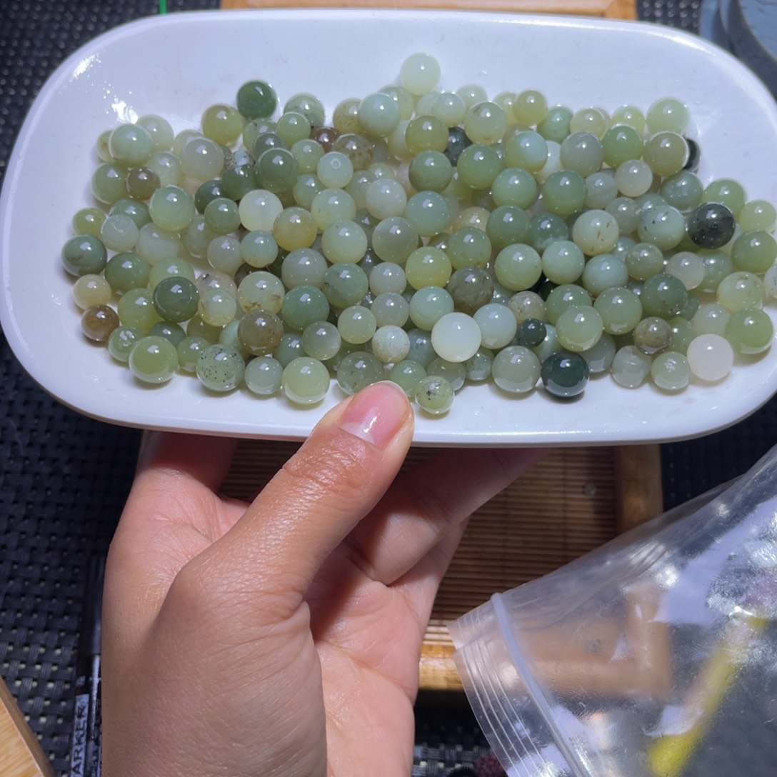 未镶嵌和田玉车挂