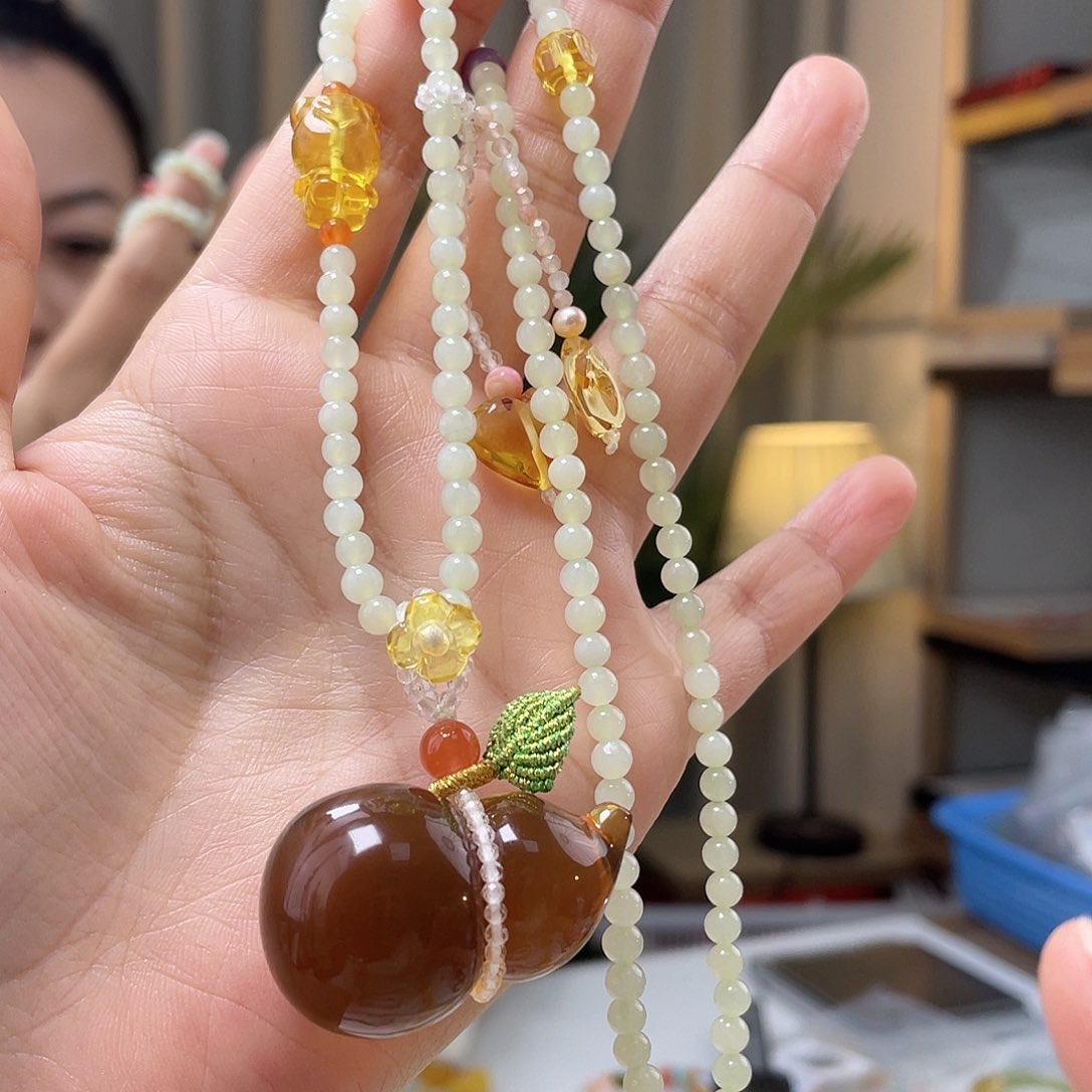 蓝珀裸石未镶嵌蓝珀吊坠