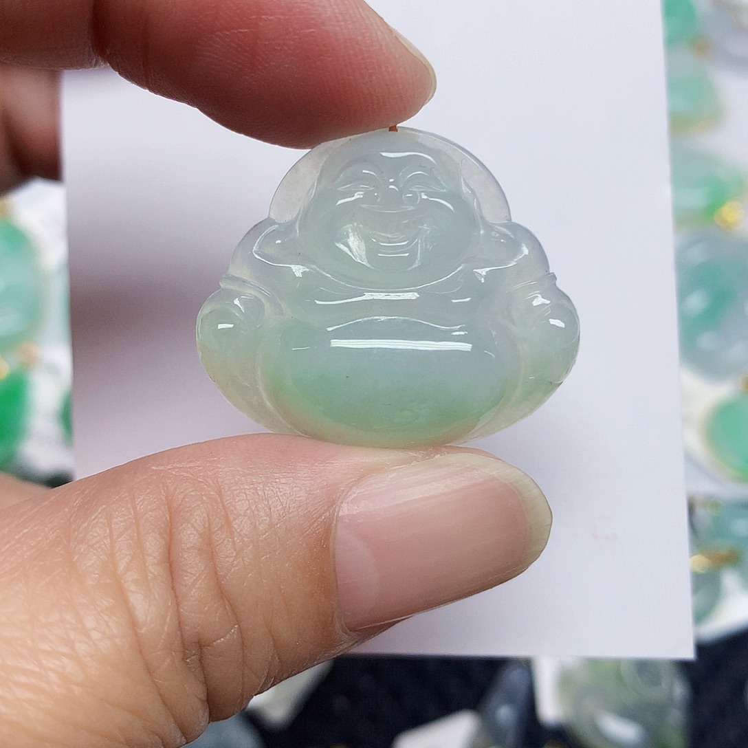 翡翠18K金镶嵌颈饰3467890