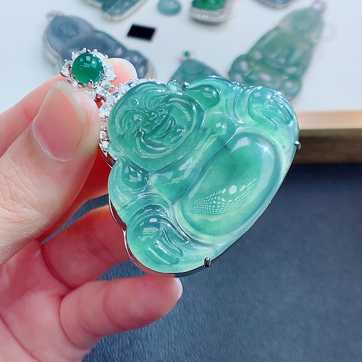 翡翠颈饰未镶嵌翡翠