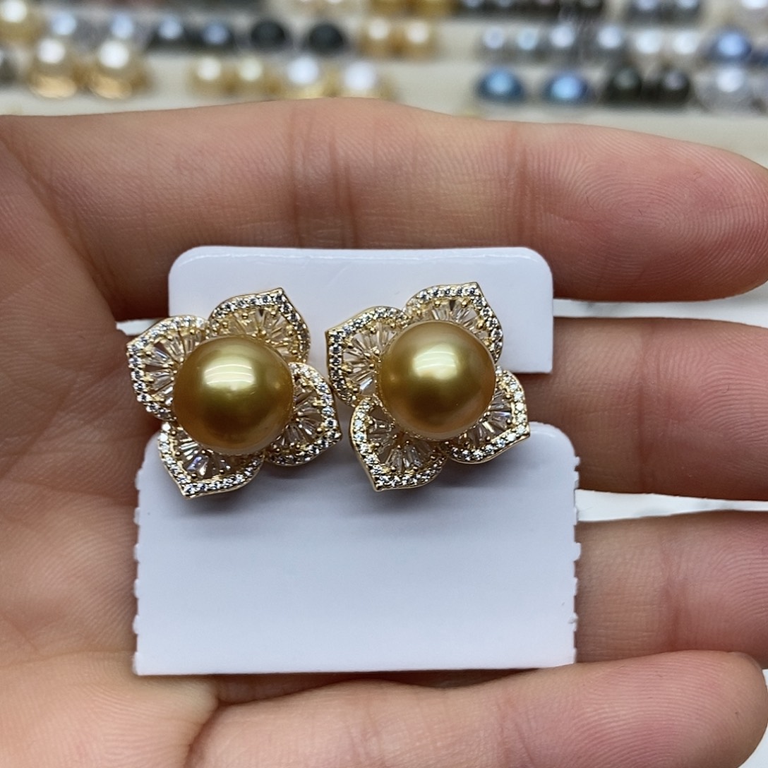 银S925镶嵌耳钉海水珍珠