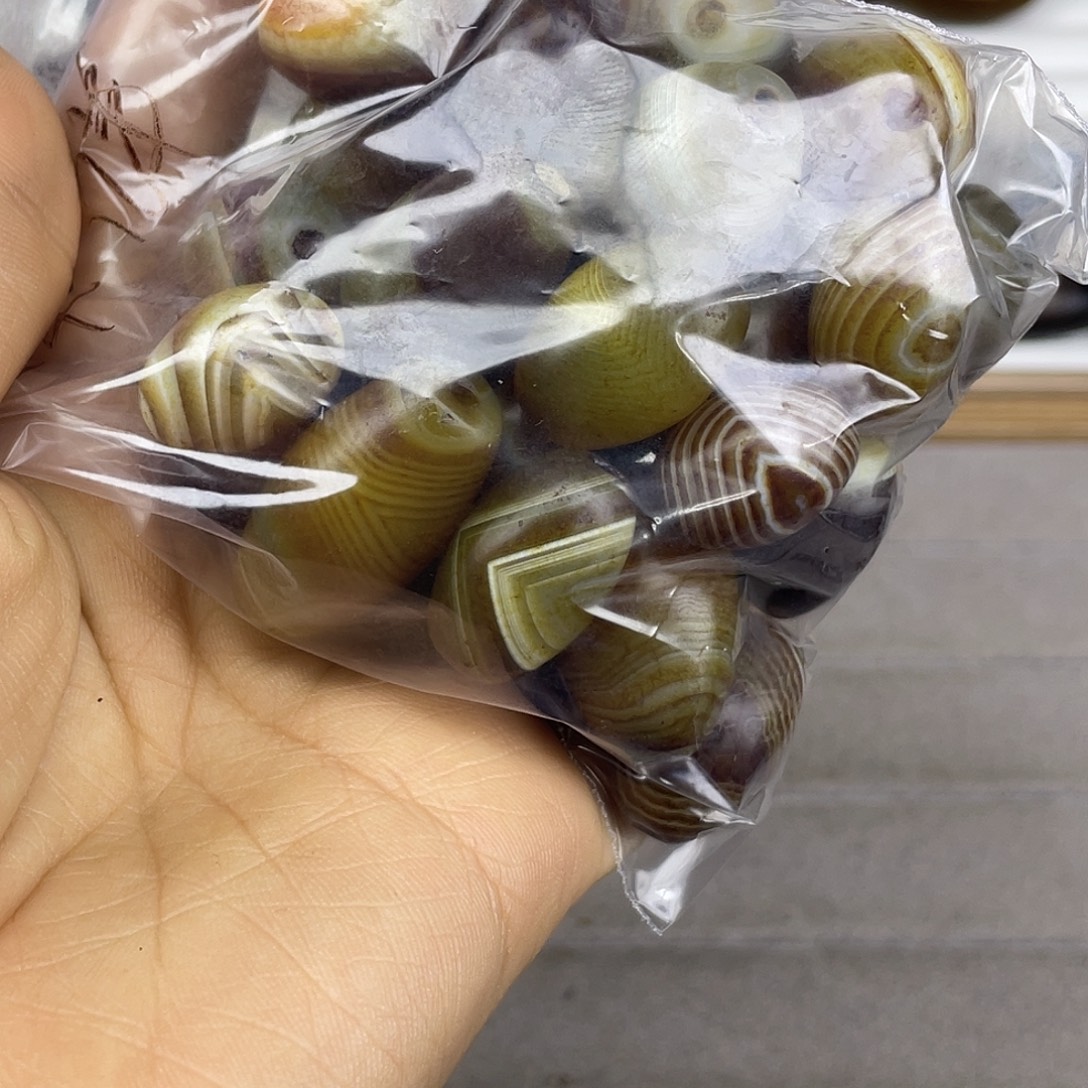 咩***咩玛瑙/玉髓散珠缠丝玛瑙