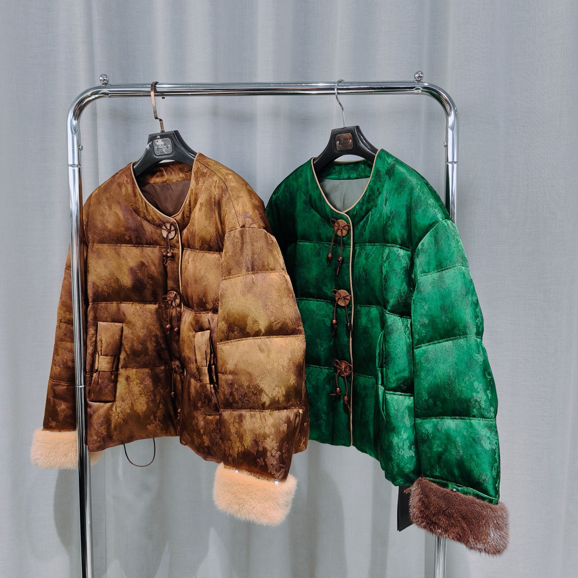 瑞迪澳新款时尚羽绒服M508