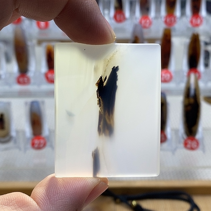 玛瑙/玉髓颈饰未镶嵌