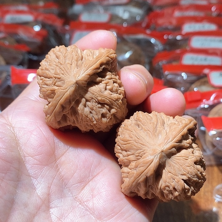 文玩核桃吊坠s*y南疆石