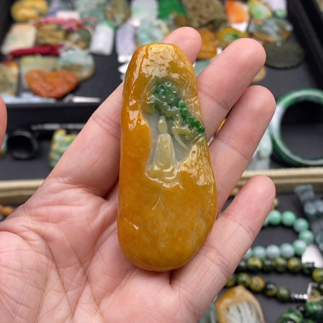 翡翠颈饰未镶嵌悟道