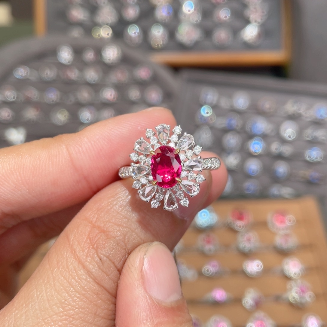 红宝石戒指18K金镶嵌1.13ct 无烧