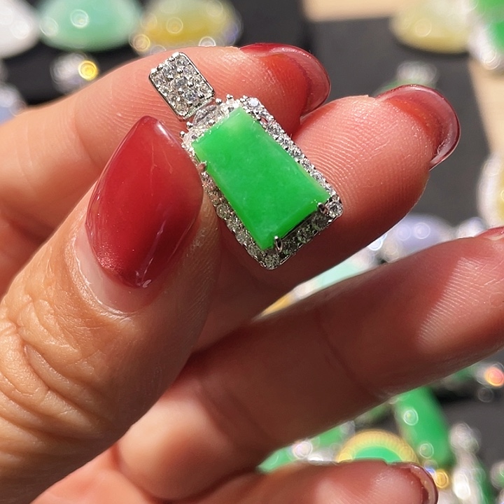 翡翠银S925镶嵌颈饰