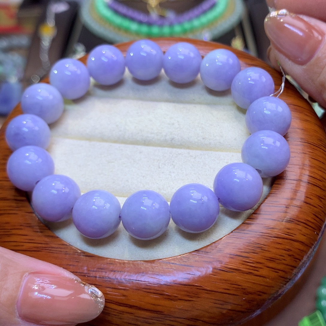 翡翠未镶嵌颈饰卡12