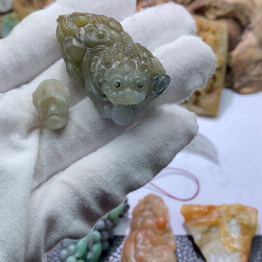 定制翡翠未镶嵌干*