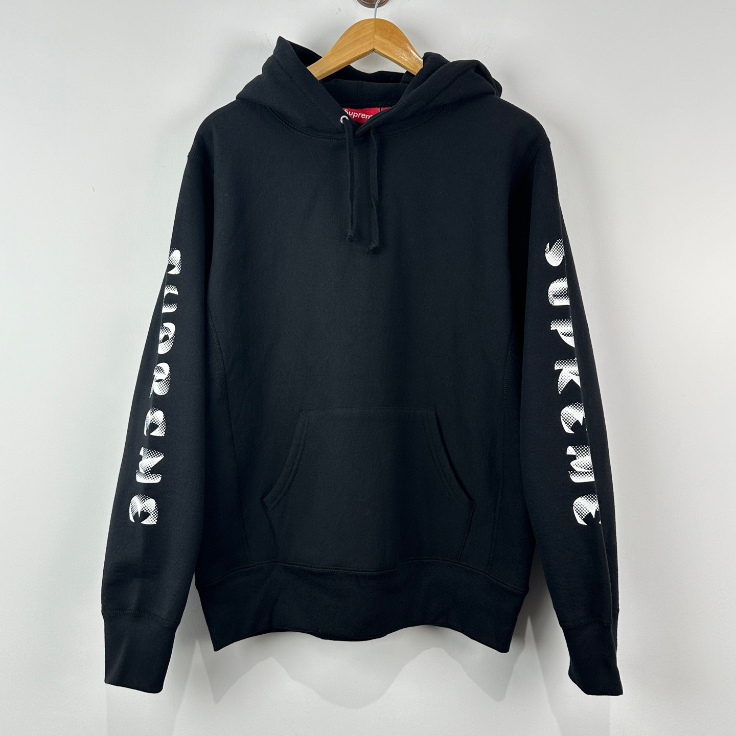 未使用 Supreme 麒麟臂连帽卫衣 M码/1088