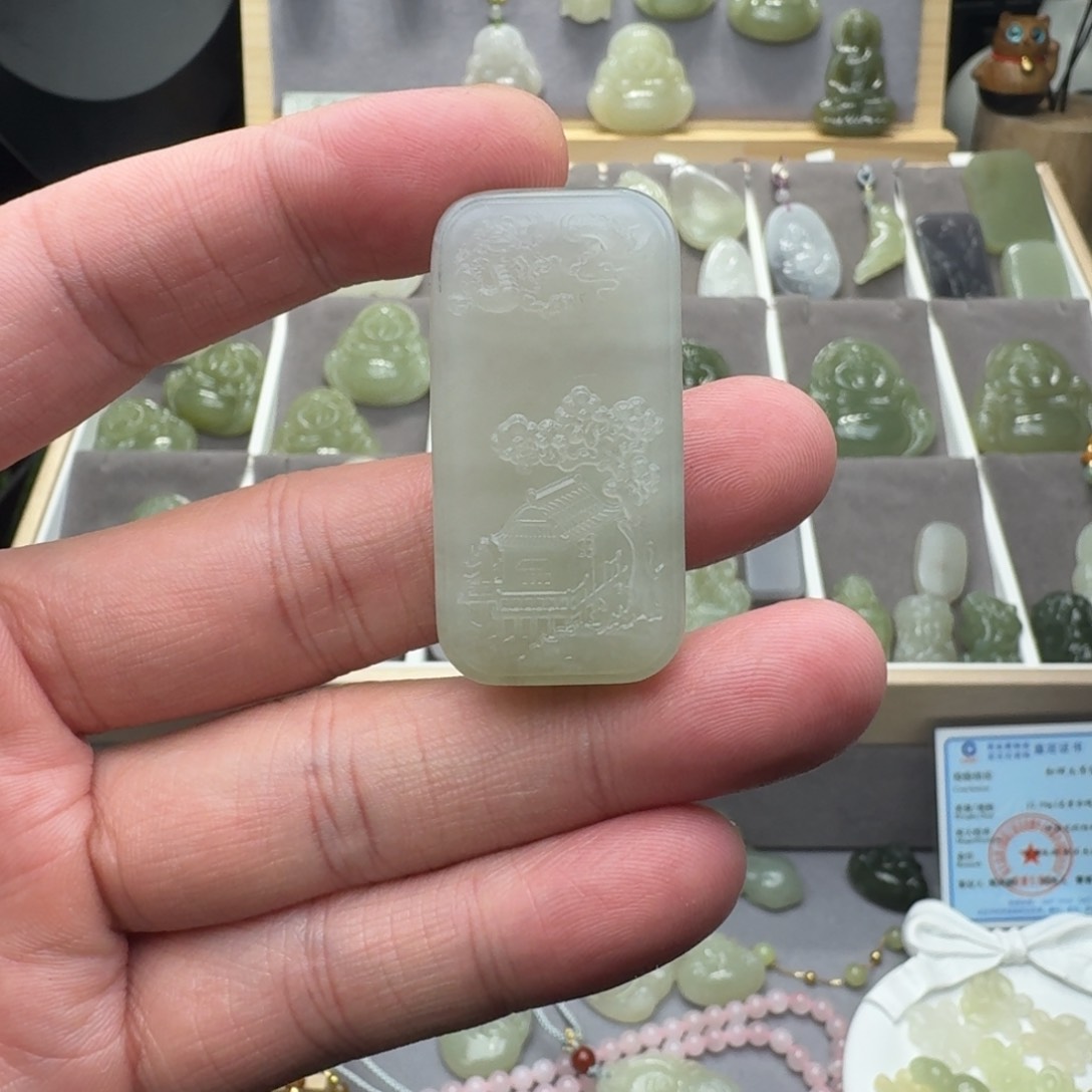 和田玉颈饰未镶嵌