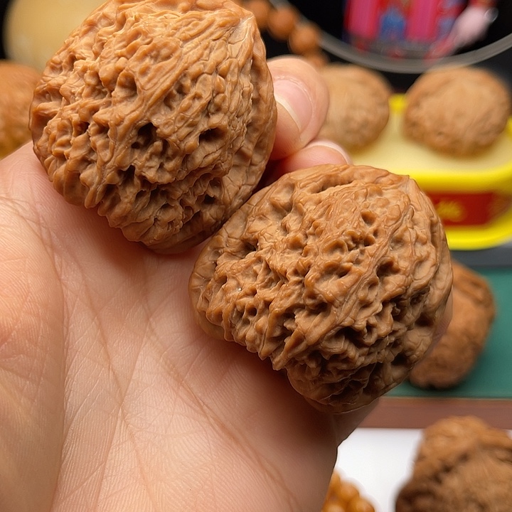 桃核吊坠房***猴41凹底南疆石全品